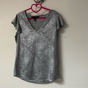 White House Black Market glamgetter tee